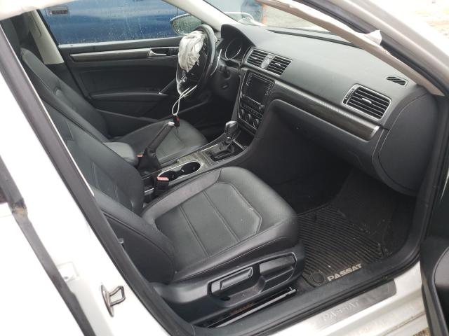 2016 VOLKSWAGEN PASSAT 1VWBT7A35GC054949