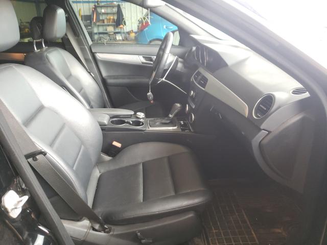 2013 MERCEDES-BENZ C CLASS WDDGF4HB3DG106617