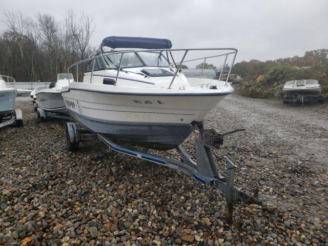 Salvage boats for sale at Warren, MA auction: 1992 Bayliner 20FT Boat