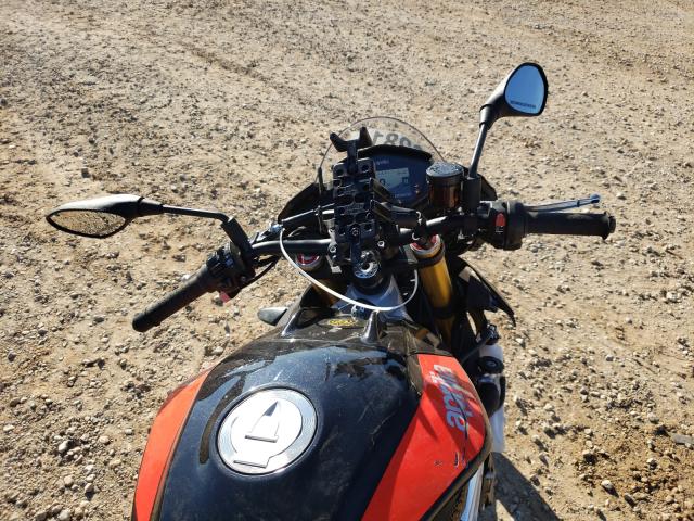2018 APRILIA TUONO Z4KGU000JS000747