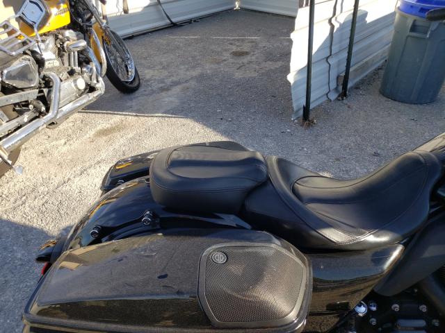 2015 HARLEY-DAVIDSON FLHXSE CVO 1HD1PXN11FB963382