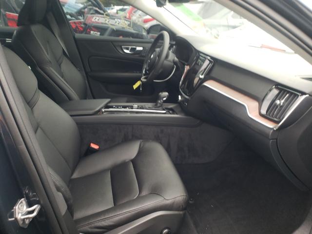 2021 VOLVO S60 T5 R-D 7JR102TZ8MG123148