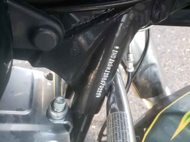 2011 HARLEY-DAVIDSON FLHX 1HD1KBM18BB670222