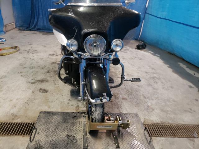2011 HARLEY-DAVIDSON FLHTCU 1HD1FC41XBB633425