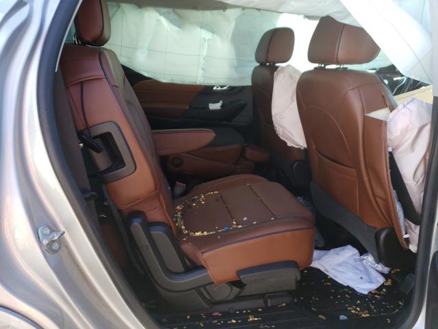 2018 CHEVROLET TRAVERSE H 1GNEVKKW3JJ192053
