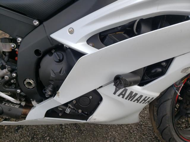 2015 YAMAHA YZFR6 JYARJ16E8FA032948