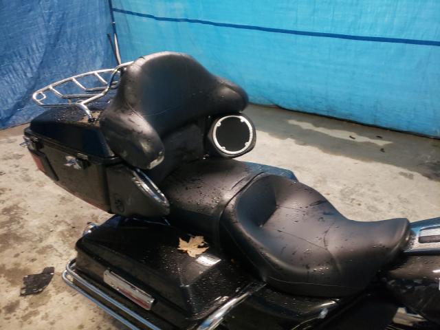 2011 HARLEY-DAVIDSON FLHTCU 1HD1FC41XBB633425