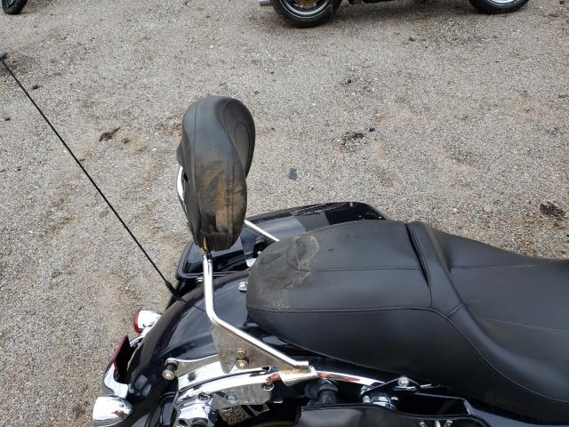 2019 HARLEY-DAVIDSON FLHX 1HD1KBC14KB647652