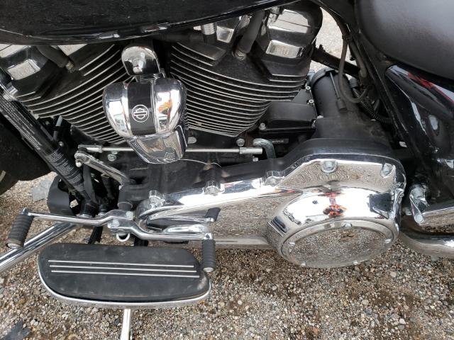 2019 HARLEY-DAVIDSON FLHX 1HD1KBC14KB647652