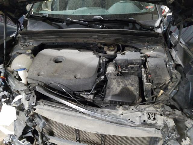 2019 VOLVO XC40 T5 IN YV4162UL8K2118515