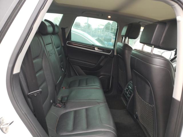 2013 VOLKSWAGEN TOUAREG HY WVGEG9BPXDD001571