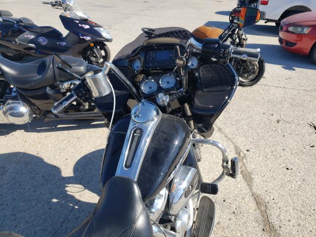 2017 HARLEY-DAVIDSON FLTRX ROAD 1HD1KHC1XHB613243