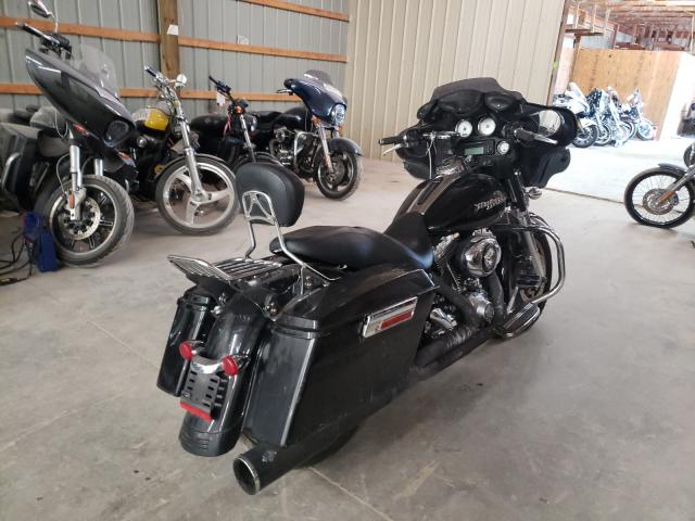 2011 HARLEY-DAVIDSON FLHX 1HD1KB412BB621808