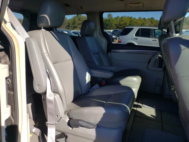 2010 VOLKSWAGEN ROUTAN 2V4RW3D10AR263063