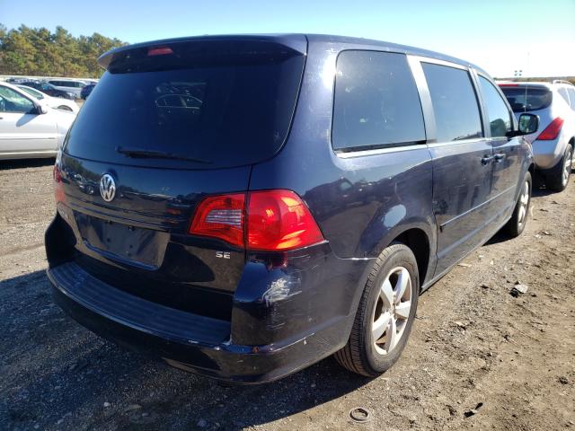 2010 VOLKSWAGEN ROUTAN 2V4RW3D10AR263063
