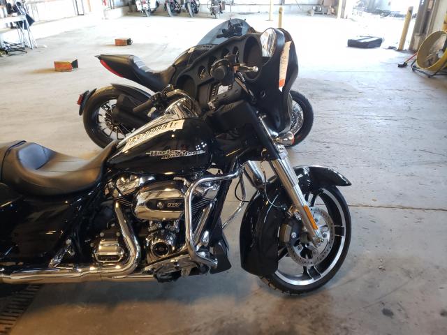 2019 HARLEY-DAVIDSON FLHX 1HD1KBC10KB647583