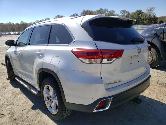 5TDYZRFH7JS280038 Toyota Highlander 2018. Фото: 2