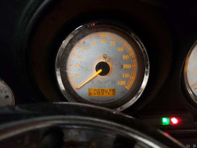 2011 HARLEY-DAVIDSON FLHX 1HD1KB412BB621808
