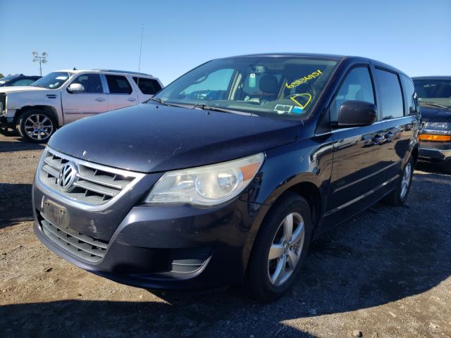 2010 VOLKSWAGEN ROUTAN 2V4RW3D10AR263063