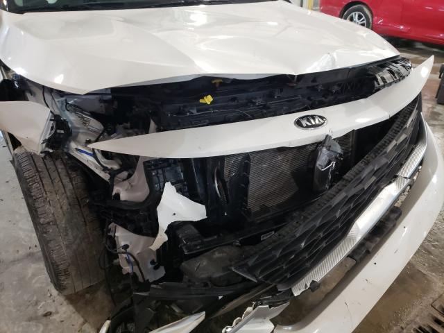 2021 KIA SELTOS S KNDEUCAA7M7068733