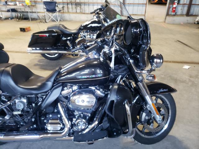 2017 HARLEY-DAVIDSON FLHTKL ULT 1HD1KKD1XHB675625