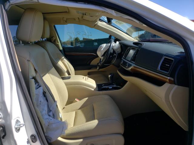 5TDYZRFH7JS280038 Toyota Highlander 2018. Фото: 4