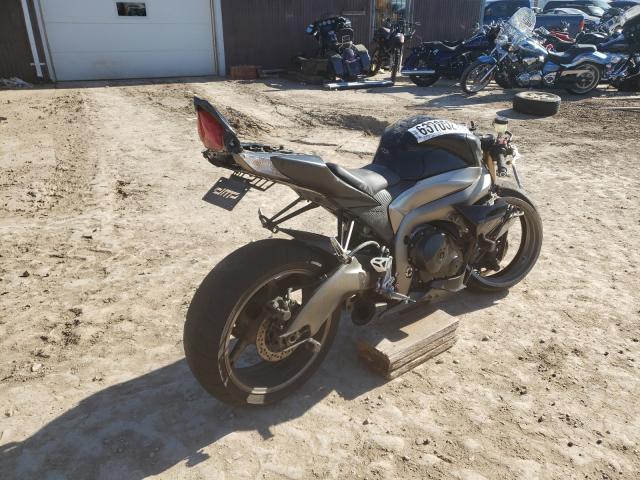 2011 SUZUKI GSX-R1000 JS1GT78A4B2101247