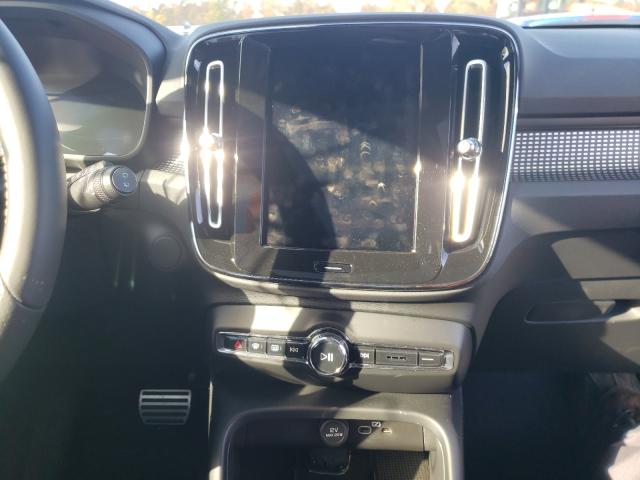 2021 VOLVO XC40 RECHA YV4ED3UR7M2440812