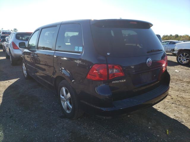 2010 VOLKSWAGEN ROUTAN 2V4RW3D10AR263063