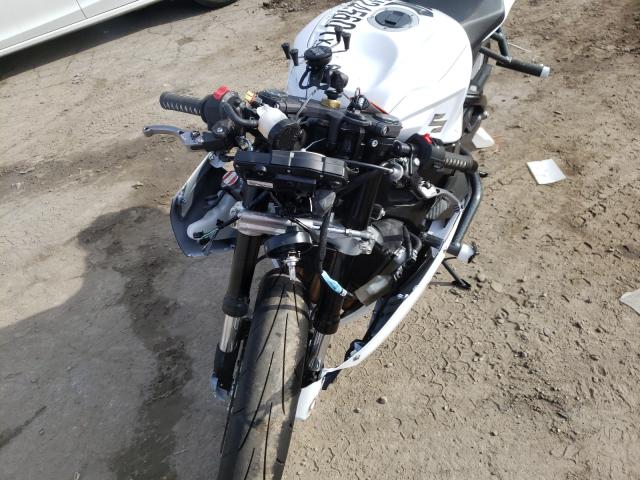 2019 SUZUKI GSX-R600 JS1GN7FA5K7100138