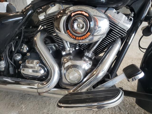 2009 HARLEY-DAVIDSON FLHX 1HD1KB41X9Y638640