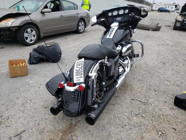 2019 HARLEY-DAVIDSON FLHX 1HD1KBC16KB662296