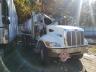 photo PETERBILT 335 2009