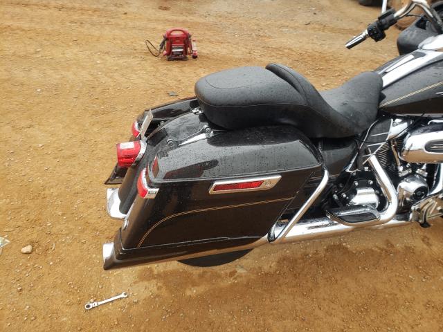 2017 HARLEY-DAVIDSON FLTRU 1HD1KGD11HB634779