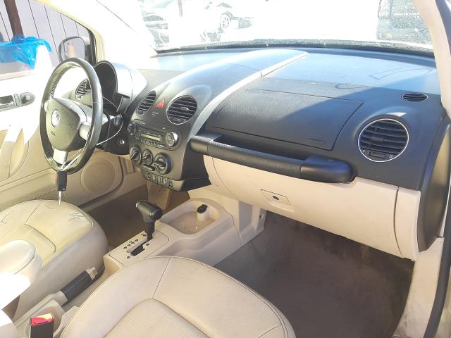 2010 VOLKSWAGEN NEW BEETLE 3VWRG3AG9AM017035