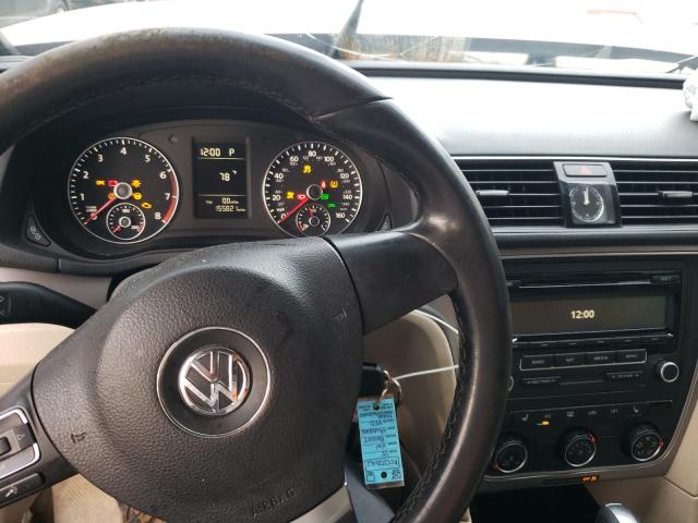 2015 VOLKSWAGEN PASSAT 1VWAT7A32FC072142