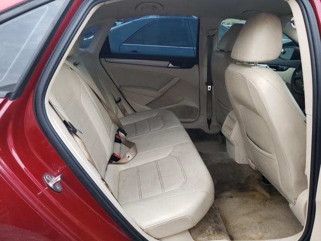 2015 VOLKSWAGEN PASSAT 1VWAT7A32FC072142