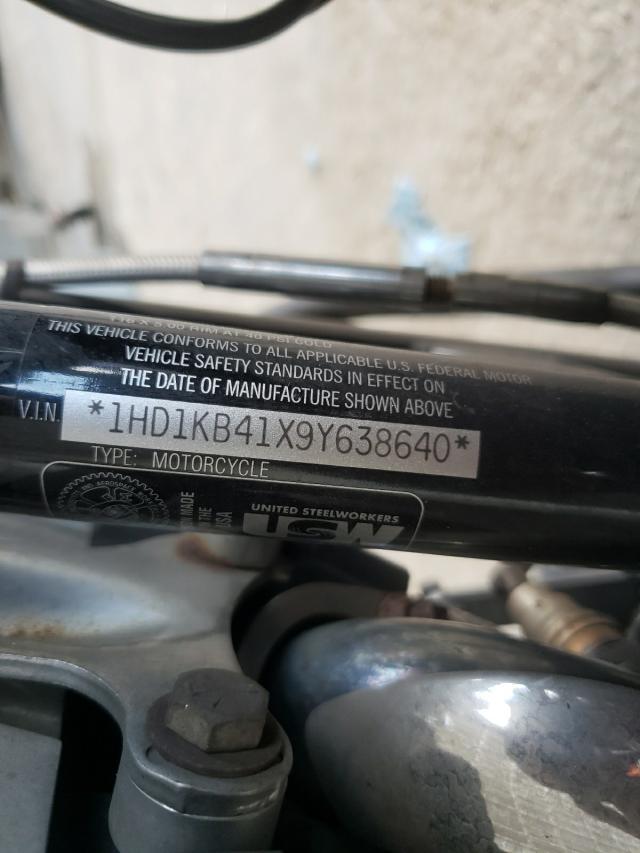 2009 HARLEY-DAVIDSON FLHX 1HD1KB41X9Y638640