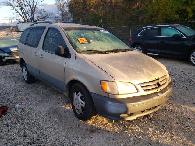 2003 Toyota Sienna CE