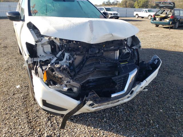 2017 NISSAN ROGUE SV - 5N1AT2MV8HC811872