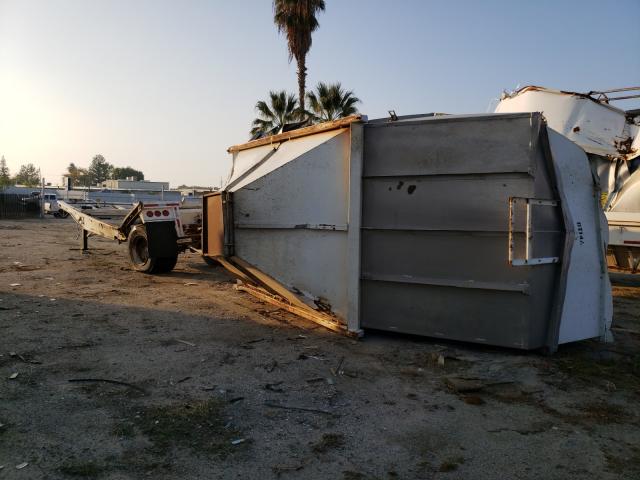 Salvage trucks for sale at Bakersfield, CA auction: 2000 Special Construction Trailer