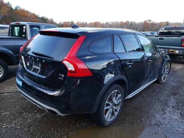 2017 VOLVO V60 CROSS YV440MWK9H1040078