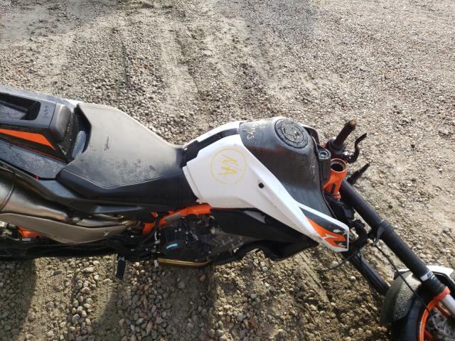 2021 KTM 890 DUKE R VBKTU9402MM811280