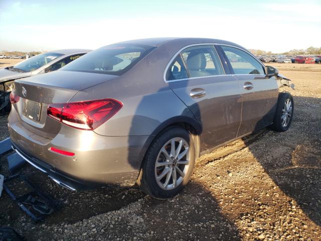 2019 MERCEDES-BENZ A 220 4MAT WDD3G4FB8KW028630