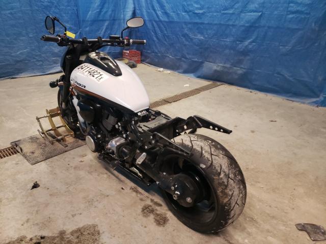 2020 SUZUKI VZR1800 JS1VY53A6L7100187