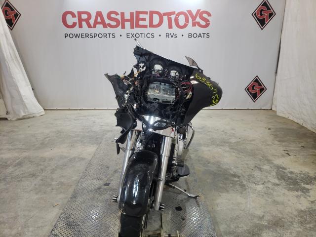 2011 HARLEY-DAVIDSON FLHX 1HD1KBM14BB668189