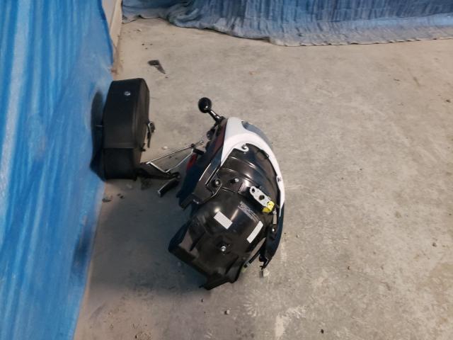 2020 SUZUKI VZR1800 JS1VY53A6L7100187