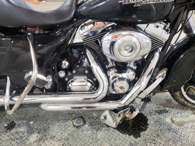 2011 HARLEY-DAVIDSON FLHX 1HD1KBM14BB668189