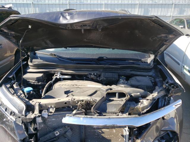 2017 HONDA PILOT ELIT 5FNYF6H09HB097706