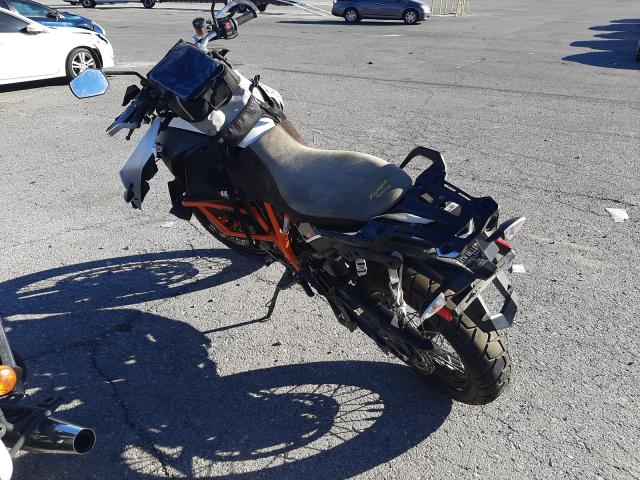 2015 KTM 1190 ADVEN VBKV29406FM930886
